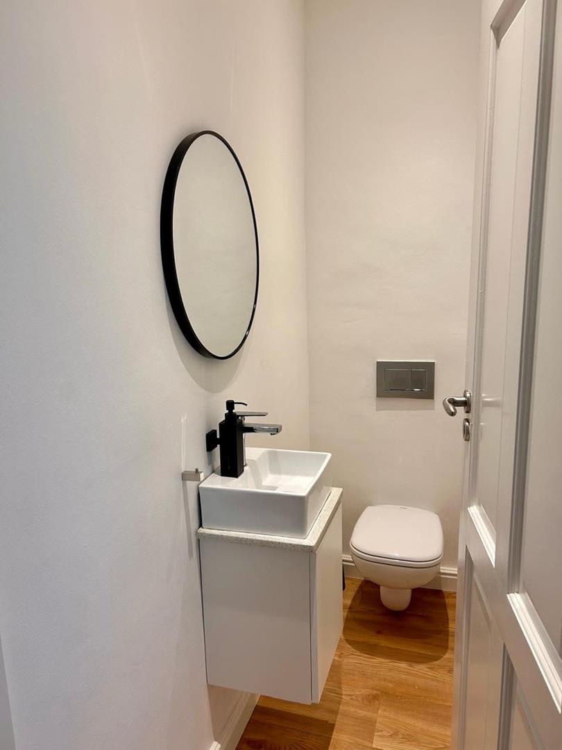 2 Bedroom Property for Sale in Sea Point Western Cape